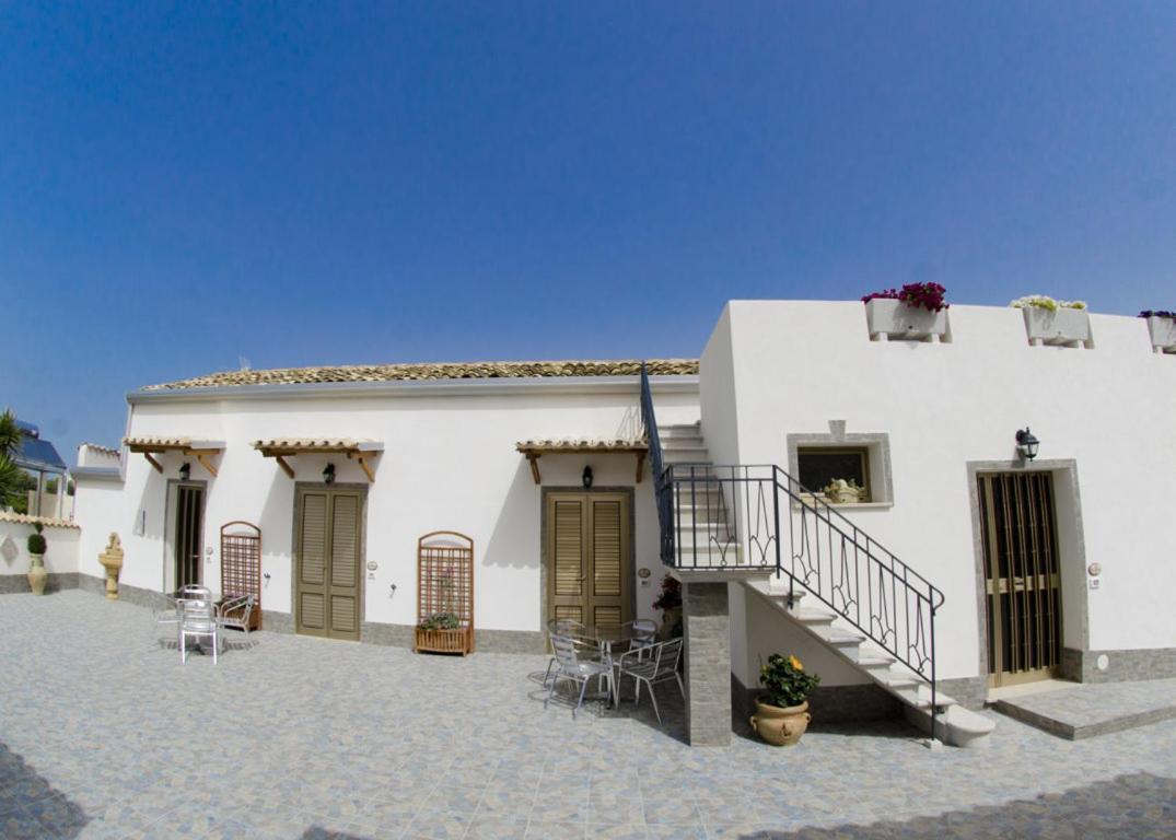 Locogrande B&B Il Baglio מראה חיצוני תמונה