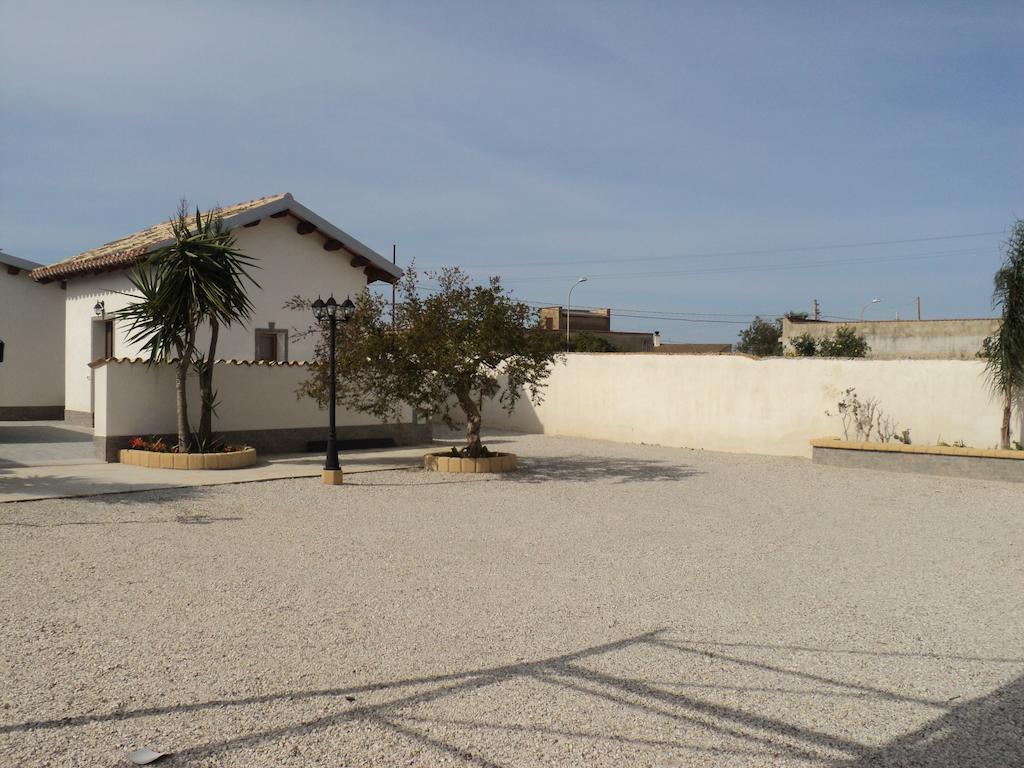 Locogrande B&B Il Baglio מראה חיצוני תמונה
