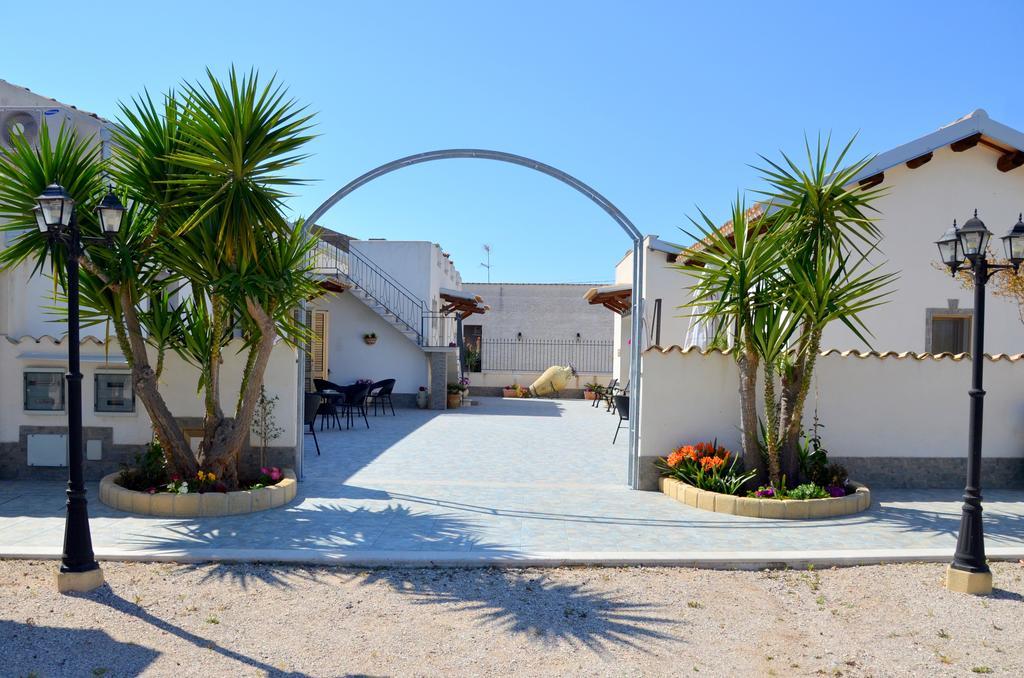 Locogrande B&B Il Baglio מראה חיצוני תמונה